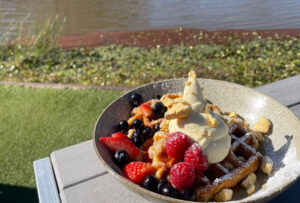 The Deck Lovedale Breakfast